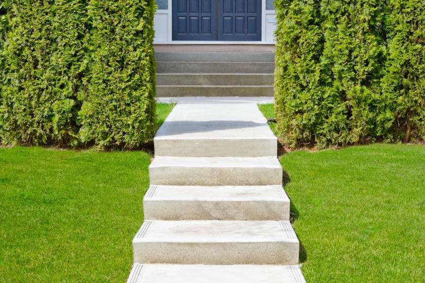 How to Repair Concrete Steps