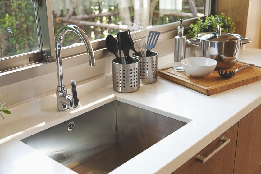 How to Replace Your Cabinet Hardware